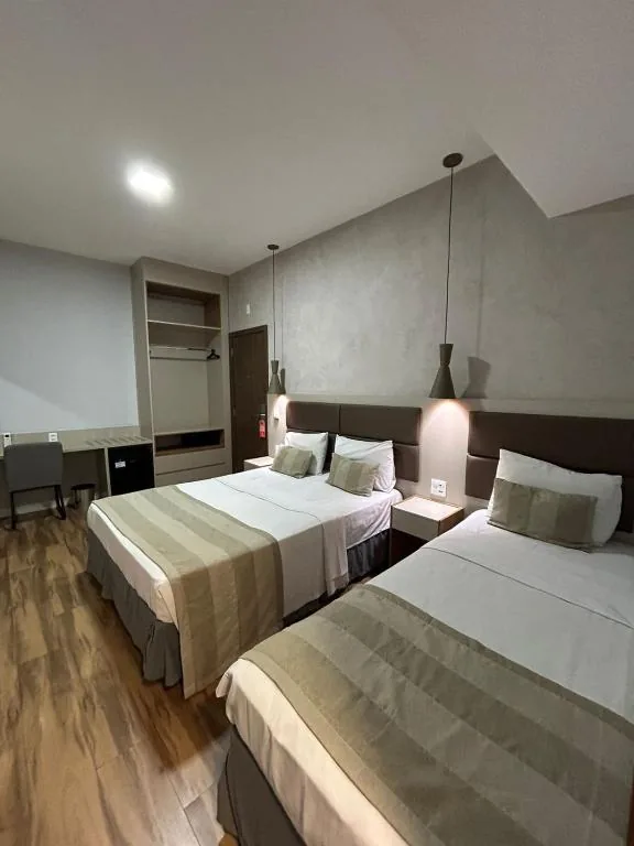 Quarto Triplo Luxo — Residencial Sausalito